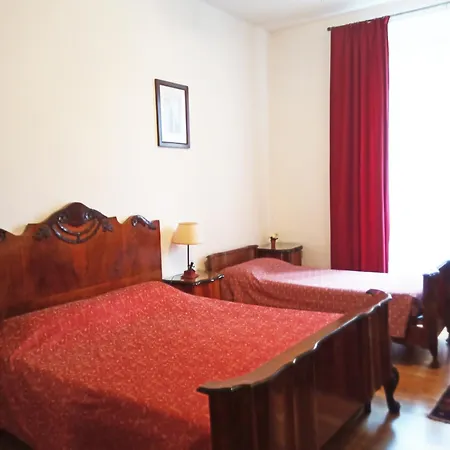 公寓 Center, Rione Monti, *